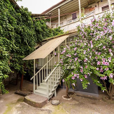 Apartment In Cozy Little Yard Tbilisi Exteriér fotografie